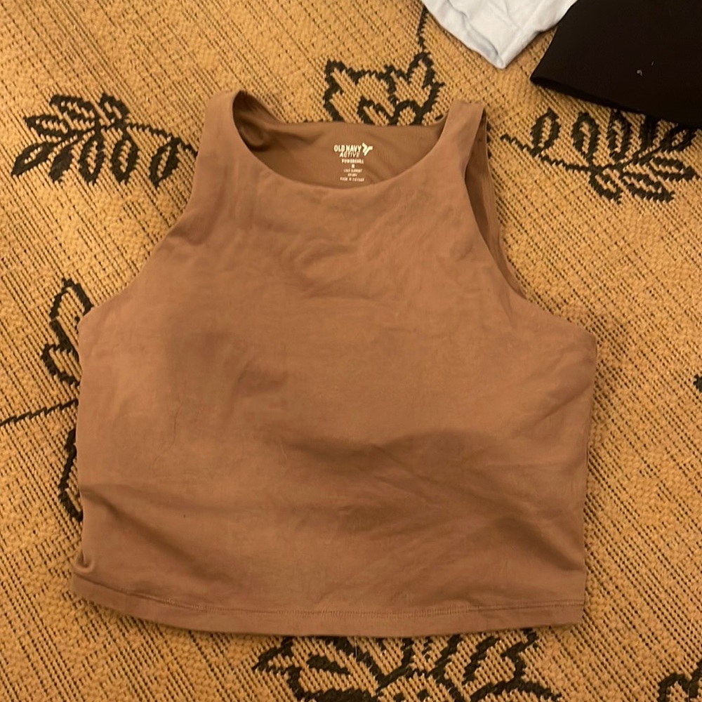 Active wear crop top